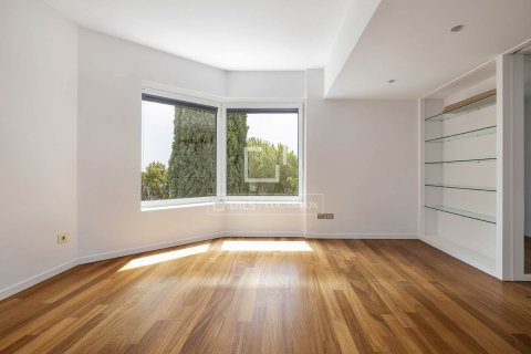 Huvila vuokrattavana Barcelona, Espanja, 5 makuuhuonetta, 392 m2 No. 192842 - kuva 20