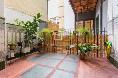 Huoneisto myytävänä Barcelona, Espanja, 4 makuuhuonetta, 227 m2 No. 192839 - kuva 4