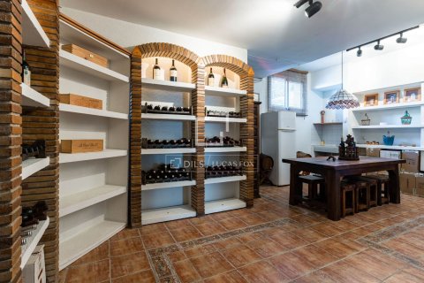 Huvila vuokrattavana Alella, Barcelona, Espanja, 6 makuuhuonetta, 600 m2 No. 192844 - kuva 27