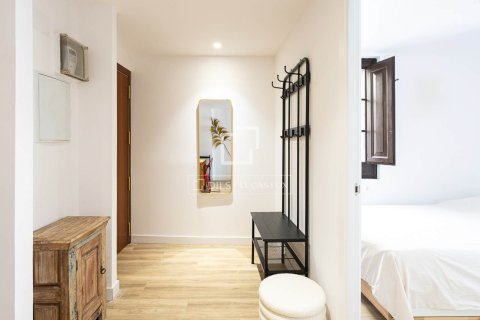 Huoneisto vuokrattavana Barcelona, Espanja, 2 makuuhuonetta, 54 m2 No. 192843 - kuva 19