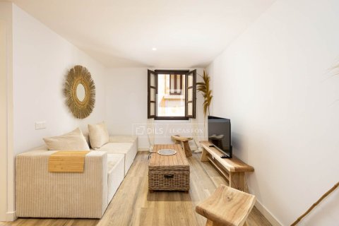 Huoneisto vuokrattavana Barcelona, Espanja, 2 makuuhuonetta, 54 m2 No. 192843 - kuva 2