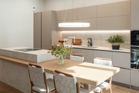 Huoneisto vuokrattavana Barcelona, Espanja, 3 makuuhuonetta, 147 m2 No. 192841 - kuva 8