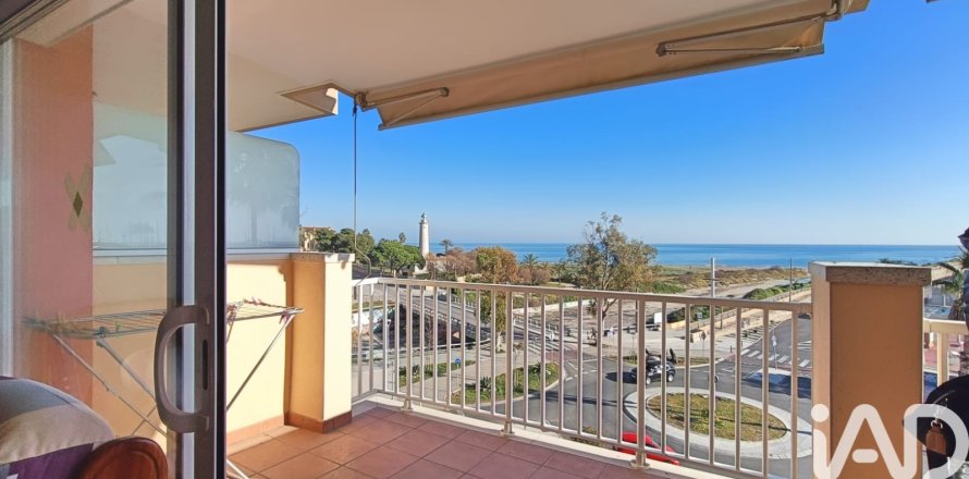 Appartamento a Vilanova i la Geltru, Barcelona, Spagna 4 camere da letto, 116 mq. N° 172625
