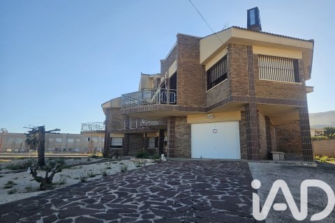 Casa in vendita a Alcanar, Tarragona, Spagna 5 camere da letto, 892 mq. N° 172621 - foto 4
