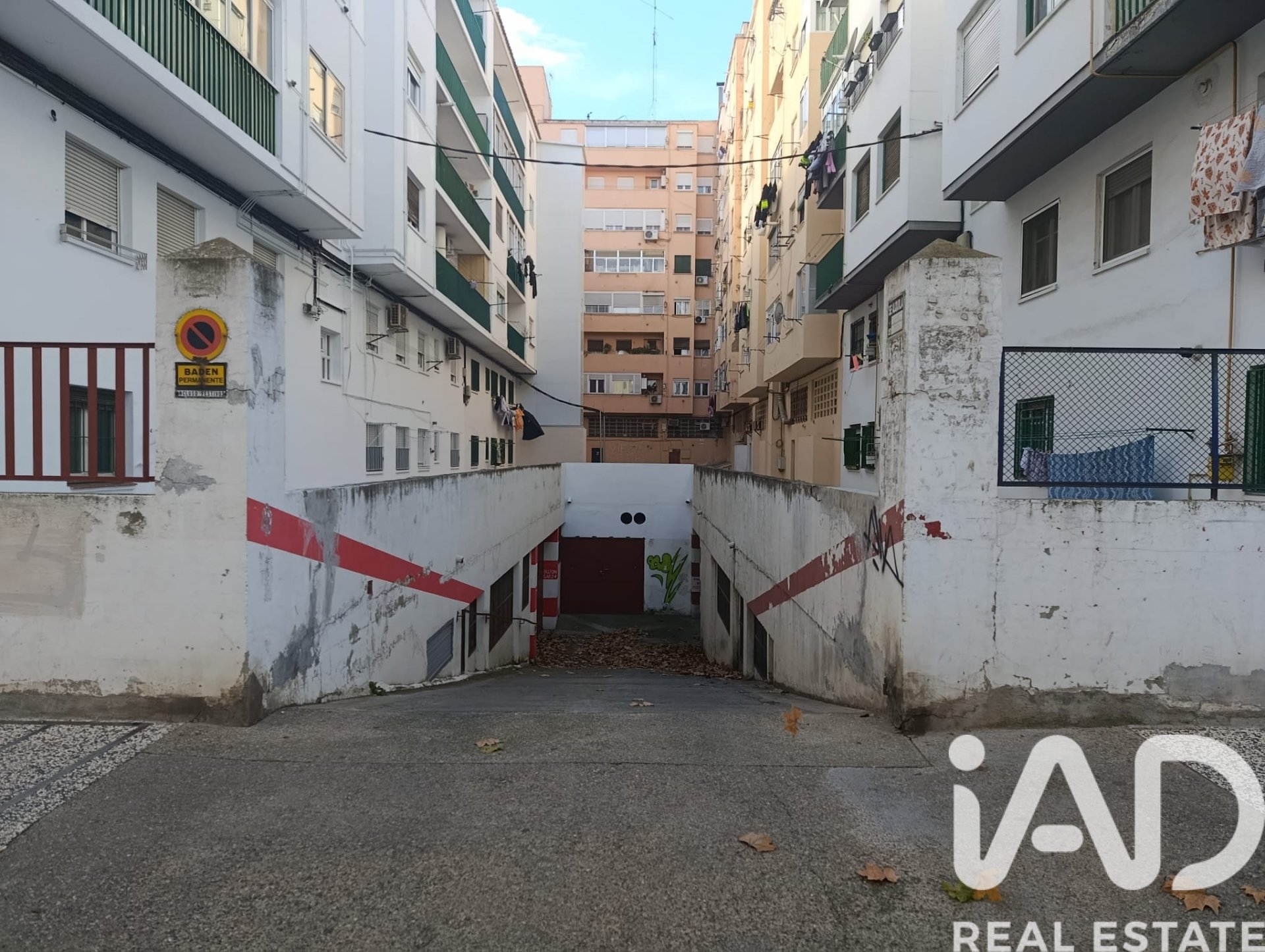 Garage a Zaragoza, Spagna 180 mq. N° 192245