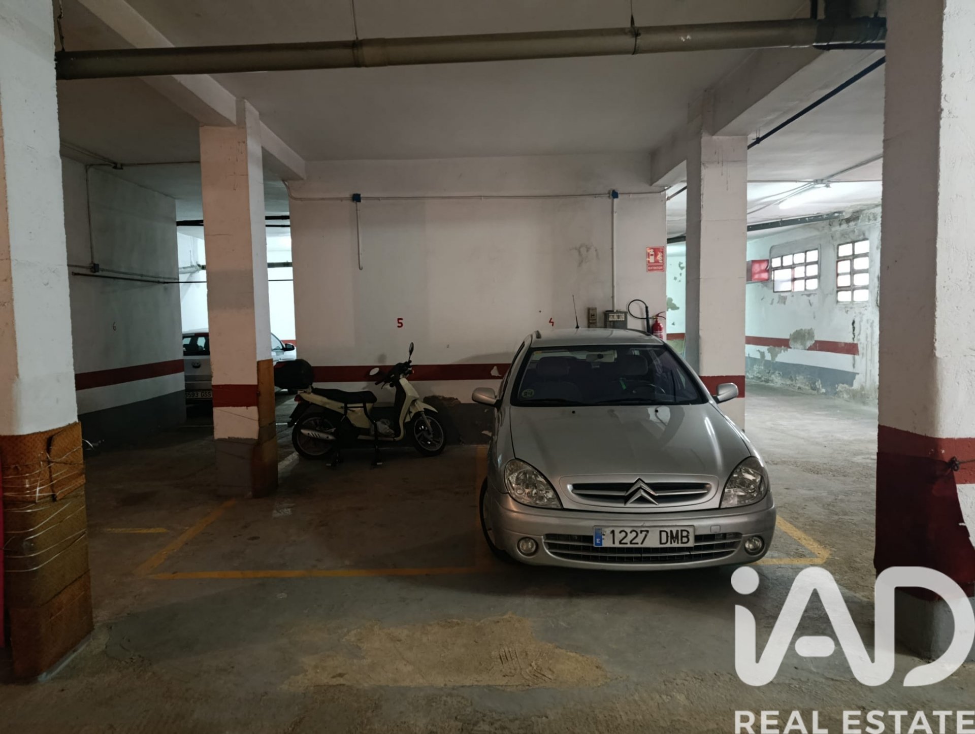 Garage a Zaragoza, Spagna 180 mq. N° 192245