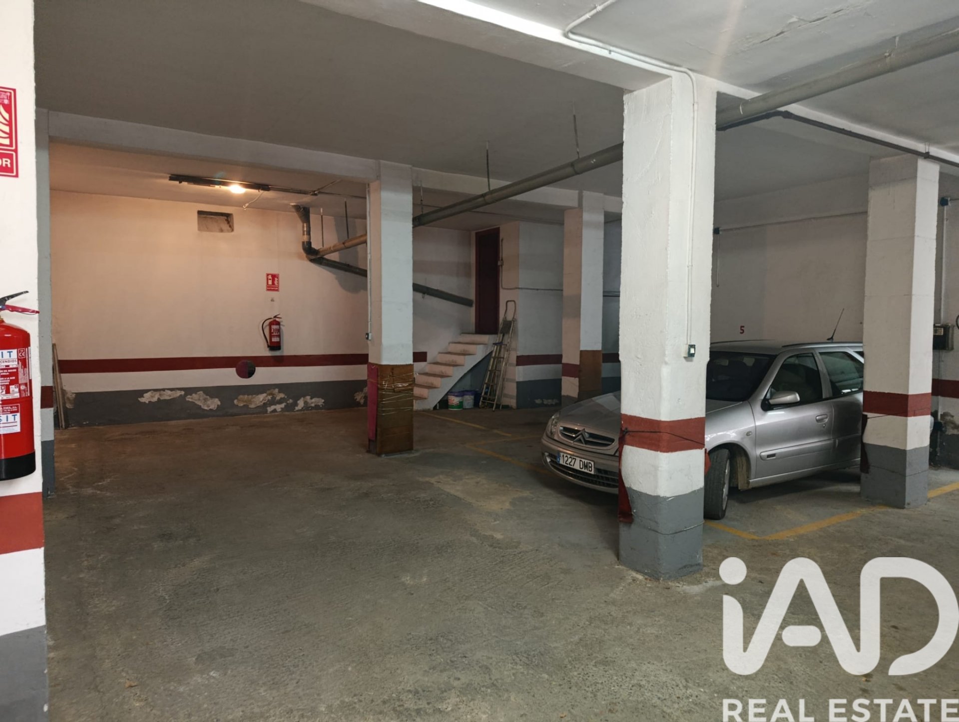 Garage a Zaragoza, Spagna 180 mq. N° 192245