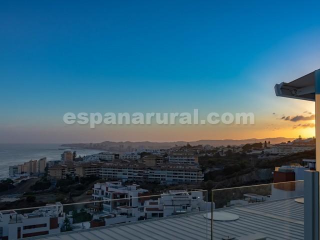 Apartment in Fuengirola, Malaga, Spain 3 bedrooms, 119 sq.m. No. 98265