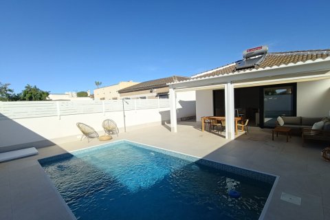 Villa in Torrevieja, Alicante, Spain 3 bedrooms, 100 sq.m. No. 188960