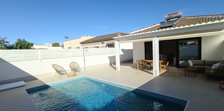 Villa i Torrevieja, Alicante, Spanien 3 sovrum, 100 kvm. Nr. 188960