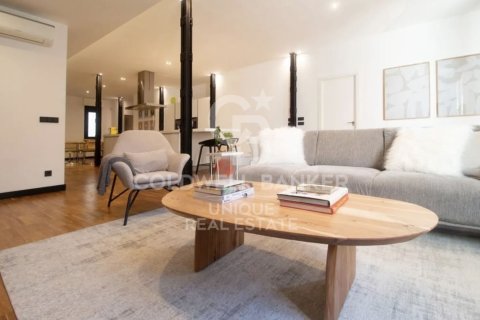 Apartamento en venta en Madrid, España 3 dormitorios, 199 m2 No. 156808 - foto 5