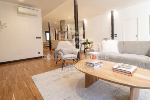 Apartamento en venta en Madrid, España 3 dormitorios, 199 m2 No. 156808 - foto 2
