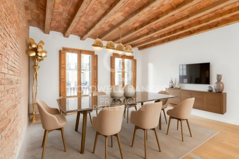 Apartamento en venta en Barcelona, España 3 dormitorios, 110 m2 No. 156811 - foto 4