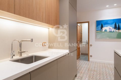 Apartament w Barcelona, Hiszpania 3 sypialnie, 100 mkw. nr 156811 – zdjęcie 15