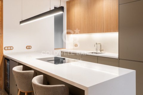 Apartament w Barcelona, Hiszpania 3 sypialnie, 100 mkw. nr 156811 – zdjęcie 17