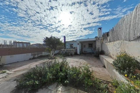 Talo myytävänä Vilanova i la Geltru, Barcelona, Espanja, 2 makuuhuonetta, 150 m2 No. 191253 - kuva 1
