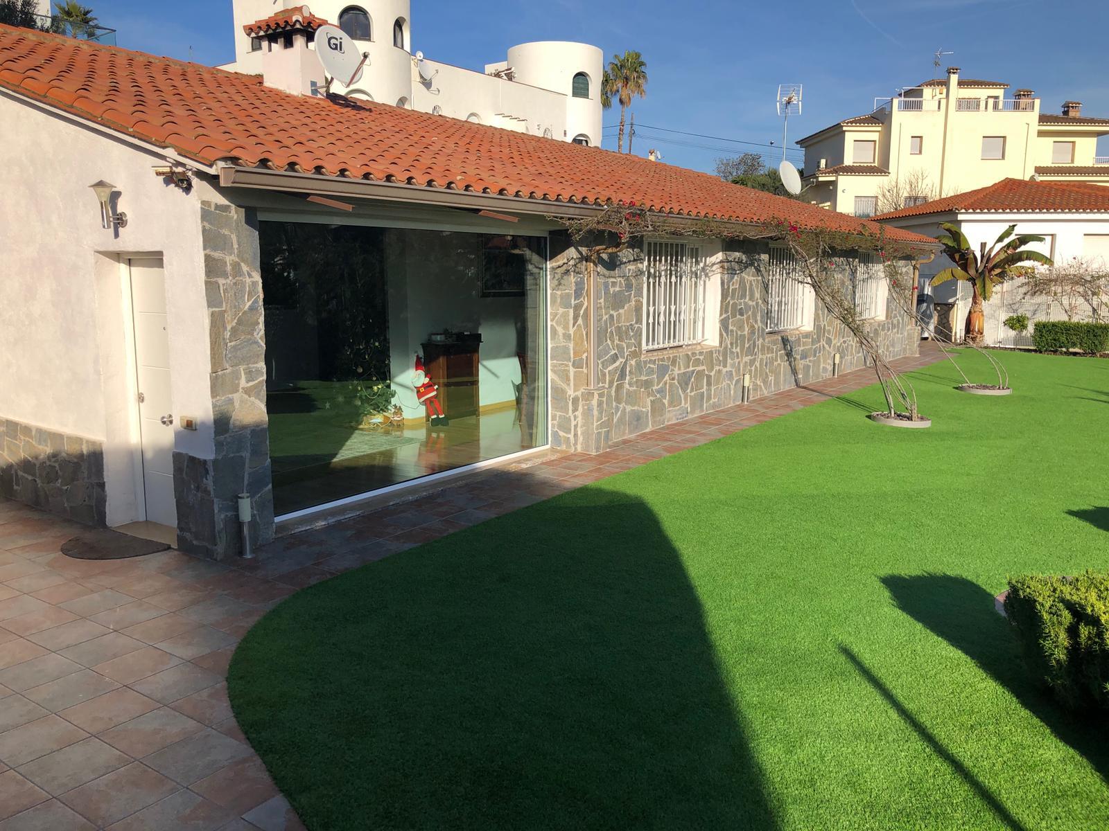 Сasa en Lloret de Mar, Gerona, España 3 dormitorios, 216 m2 No. 73714