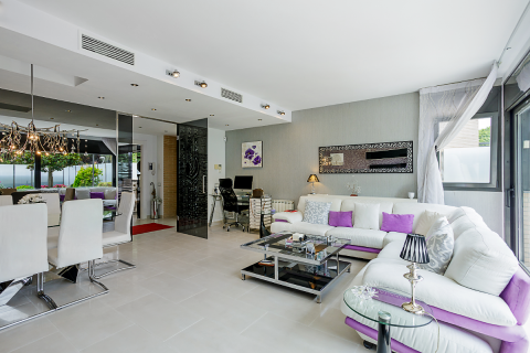 Townhouse for sale Arenys de Munt, Barcelona, Spain 4 bedrooms, 261 sq.m. No. 73709 - photo 4