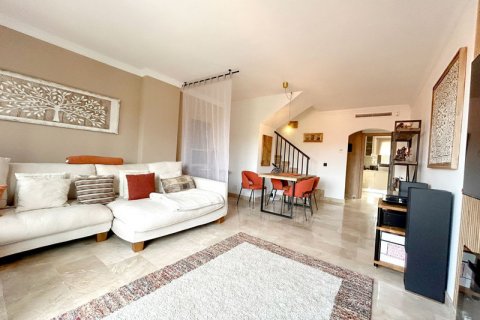 Duplex for sale Estepona, Malaga, Spain 3 bedrooms, 212 sq.m. No. 109630 - photo 11