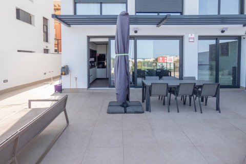 Lägenhet till salu i Guardamar del Segura, Alicante, Spanien 3 sovrum, 116 kvm. Nr. 151802 - foto 22