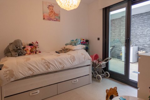 Lägenhet till salu i Guardamar del Segura, Alicante, Spanien 3 sovrum, 116 kvm. Nr. 151802 - foto 17