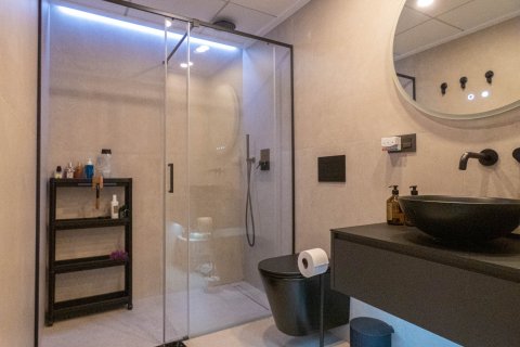 Lägenhet till salu i Guardamar del Segura, Alicante, Spanien 3 sovrum, 116 kvm. Nr. 151802 - foto 30