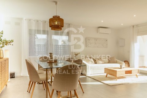 Apartamento en Empuriabrava, Gerona, España 2 dormitorios, 90 m2 No. 157257