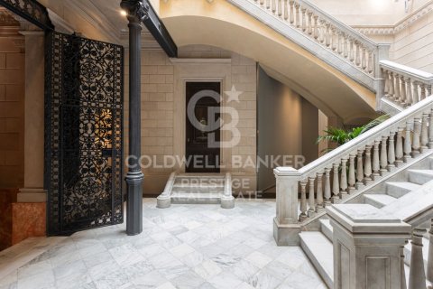 Продажа пентхауса в Барселона, Испания 3 спальни, 185м2 №157252 - фото 26