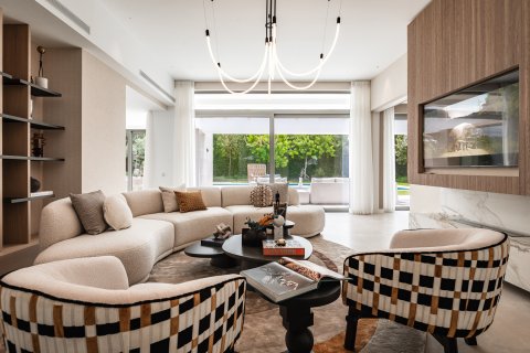 Willa w El Paraiso, Malaga, Hiszpania 5 sypialni, 406 mkw. nr 161993 – zdjęcie 6