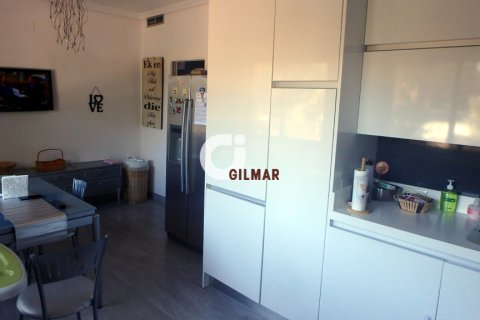 Villa for rent in Las Rozas de Madrid, Madrid, Spain 5 bedrooms, 600 sq.m. No. 193020 - photo 3