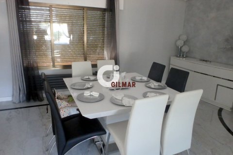 Villa for rent in Las Rozas de Madrid, Madrid, Spain 5 bedrooms, 600 sq.m. No. 193020 - photo 9