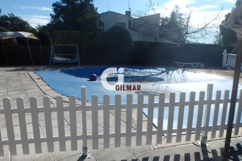 Villa for rent in Las Rozas de Madrid, Madrid, Spain 5 bedrooms, 600 sq.m. No. 193020 - photo 16