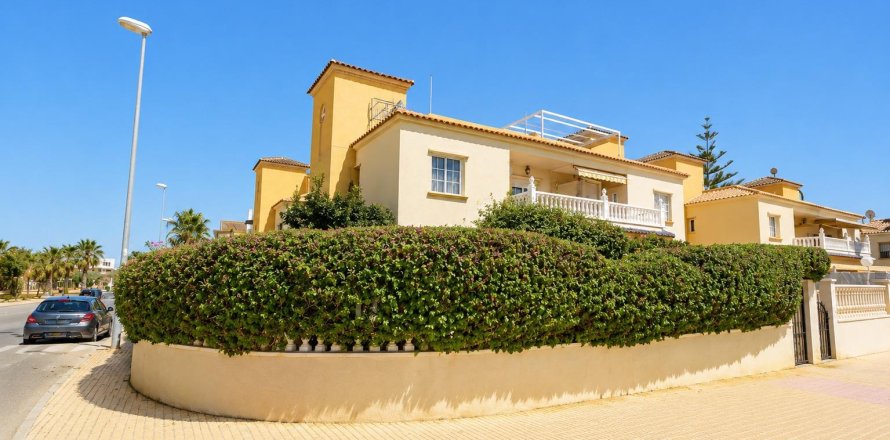 Lägenhet i La Zenia, Alicante, Spanien 2 sovrum, 69 kvm. Nr. 193018
