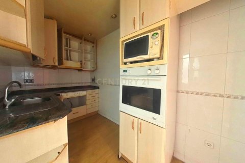 House for sale in Sabadell, Barcelona, Spain 3 bedrooms, 81 sq.m. No. 186483 - photo 12