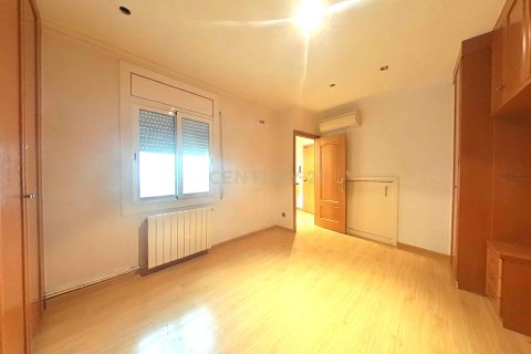 House for sale in Sabadell, Barcelona, Spain 3 bedrooms, 81 sq.m. No. 186483 - photo 25