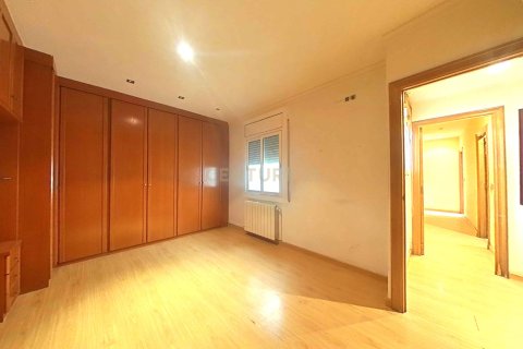 House for sale in Sabadell, Barcelona, Spain 3 bedrooms, 81 sq.m. No. 186483 - photo 18