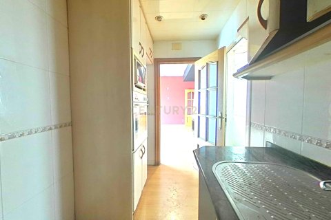 House for sale in Sabadell, Barcelona, Spain 3 bedrooms, 81 sq.m. No. 186483 - photo 9