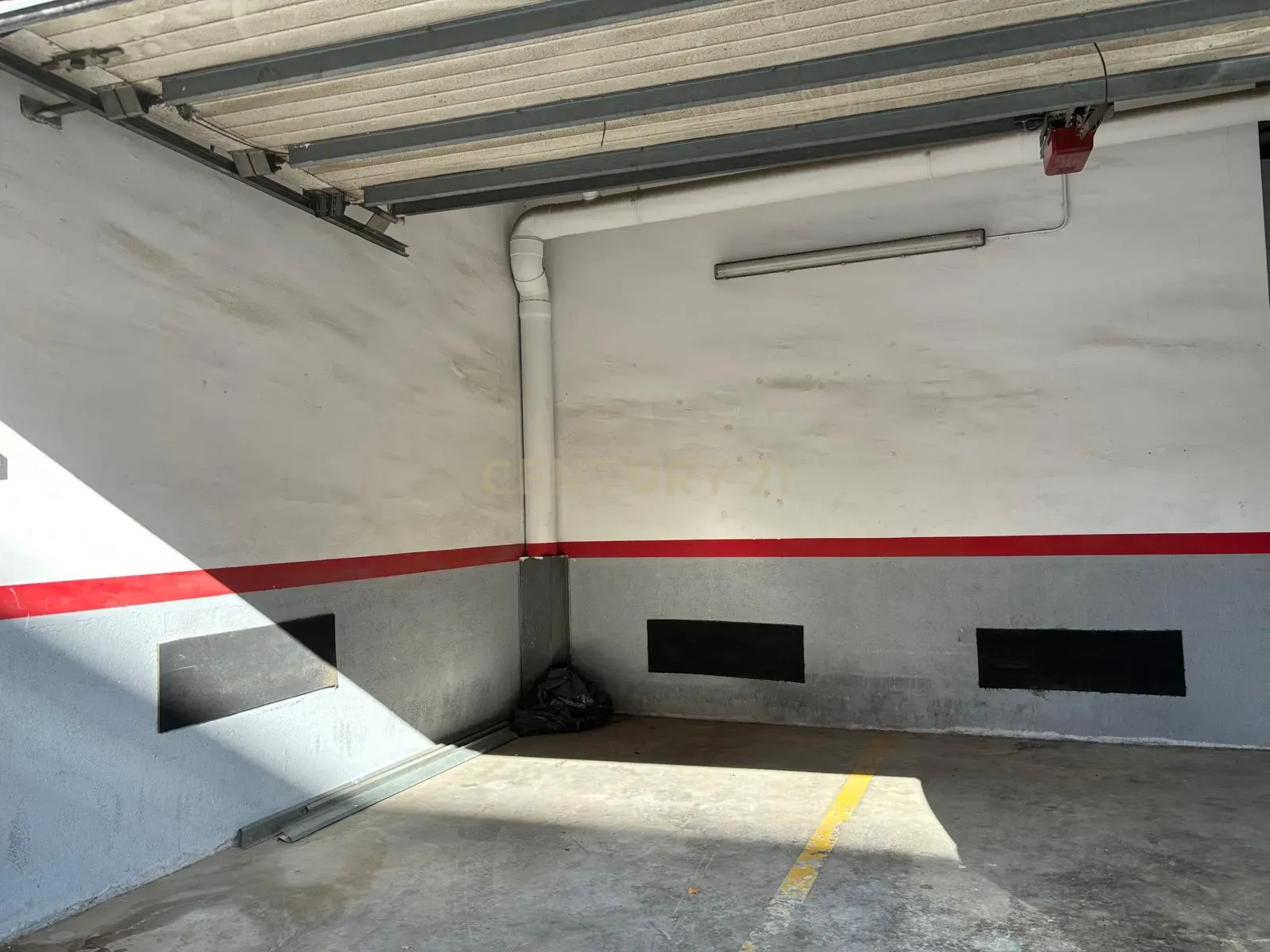 Garage a Sant Joan Despi, Barcelona, Spagna 20 mq. N° 186481