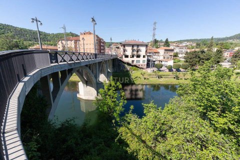 Gewerbeimmobilien in Sant Quirze de Besora, Barcelona, Spanien 1471 m2 Nr. 186707