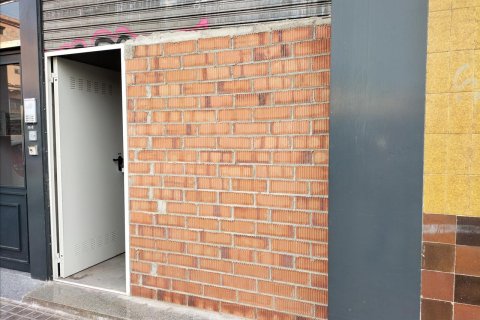 Huoneisto myytävänä Mataro, Barcelona, Espanja , 97 m2 No. 186703 - kuva 3