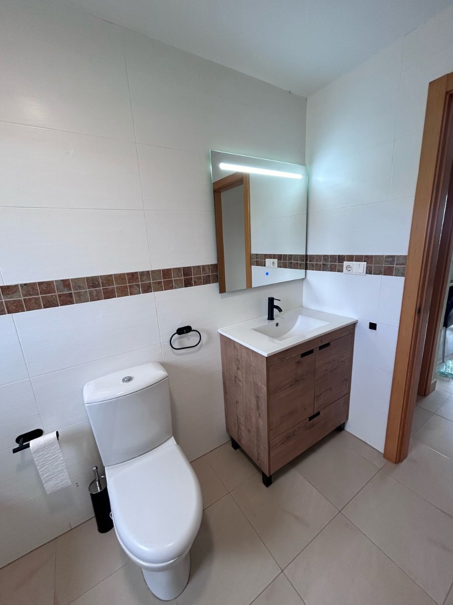 Appartamento a Benidorm, Alicante, Spagna 3 camere da letto, 110 mq. N° 142972