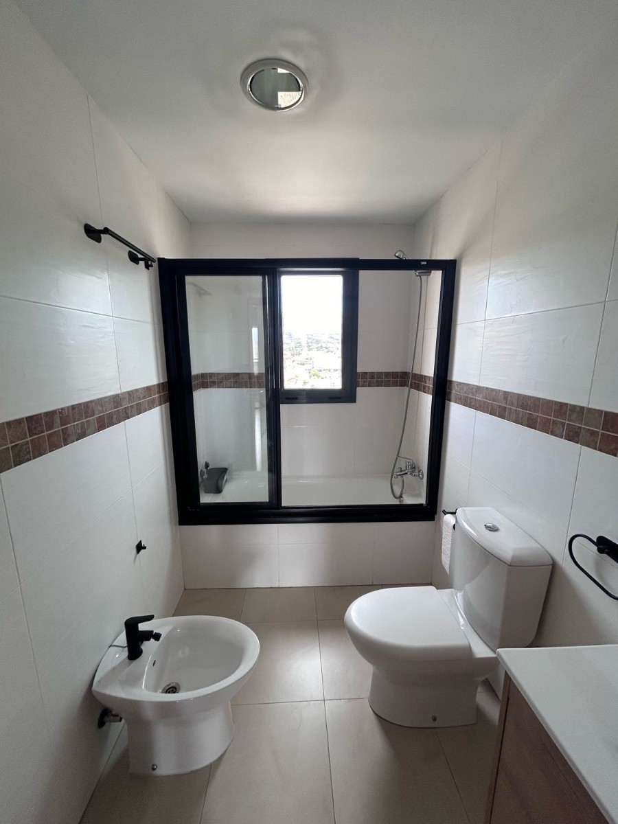 Appartamento a Benidorm, Alicante, Spagna 3 camere da letto, 110 mq. N° 142972