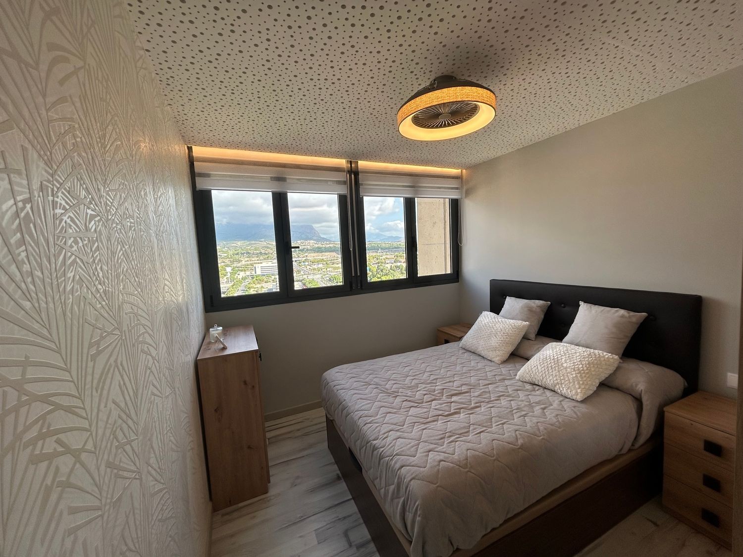 Appartamento a Benidorm, Alicante, Spagna 3 camere da letto, 110 mq. N° 142972