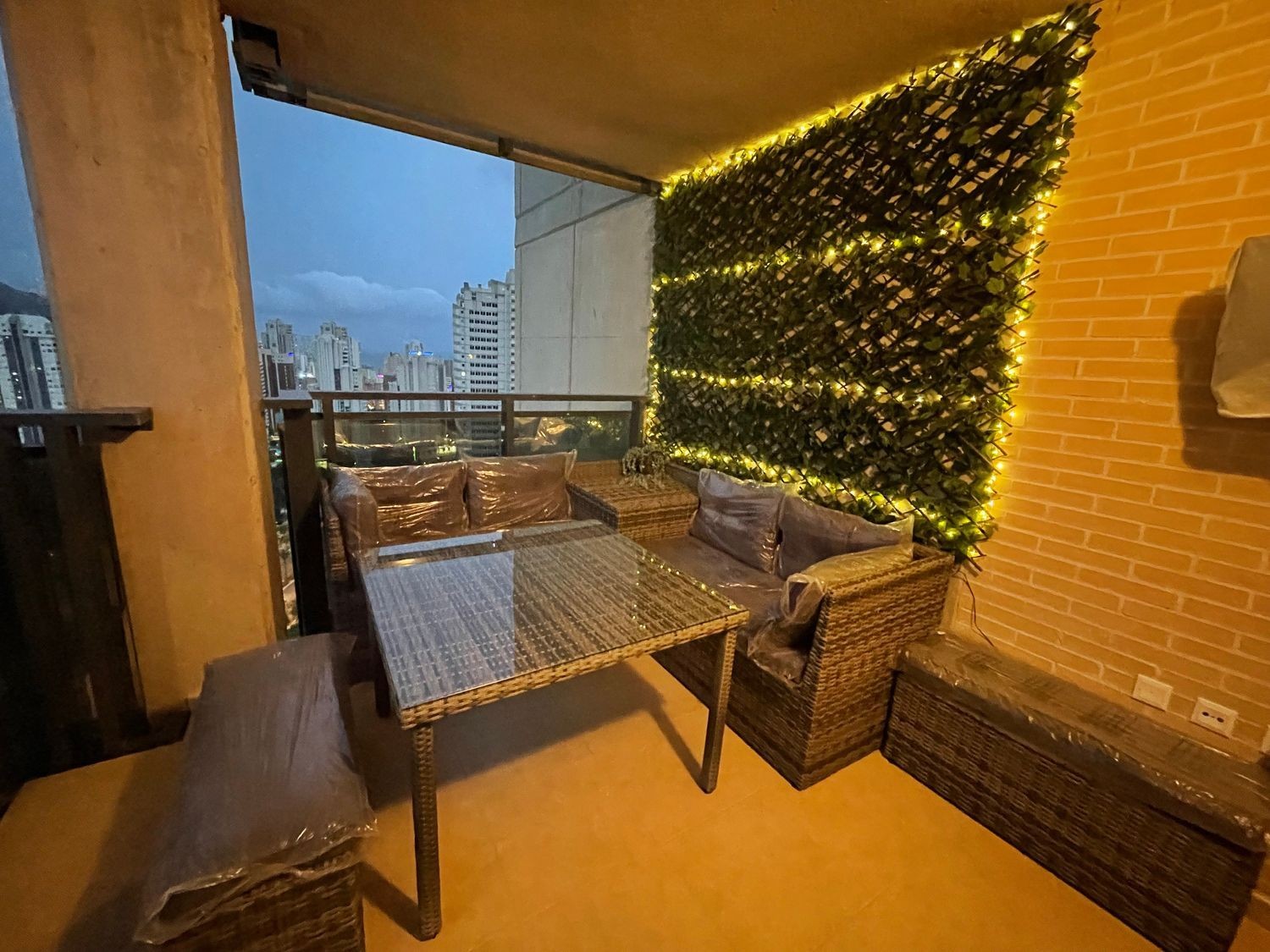 Appartamento a Benidorm, Alicante, Spagna 3 camere da letto, 110 mq. N° 142972
