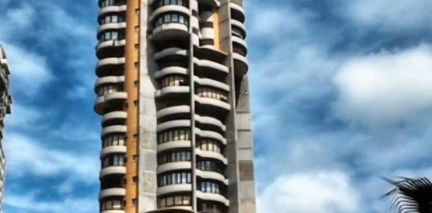 Appartamento a Benidorm, Alicante, Spagna 3 camere da letto, 110 mq. N° 142971