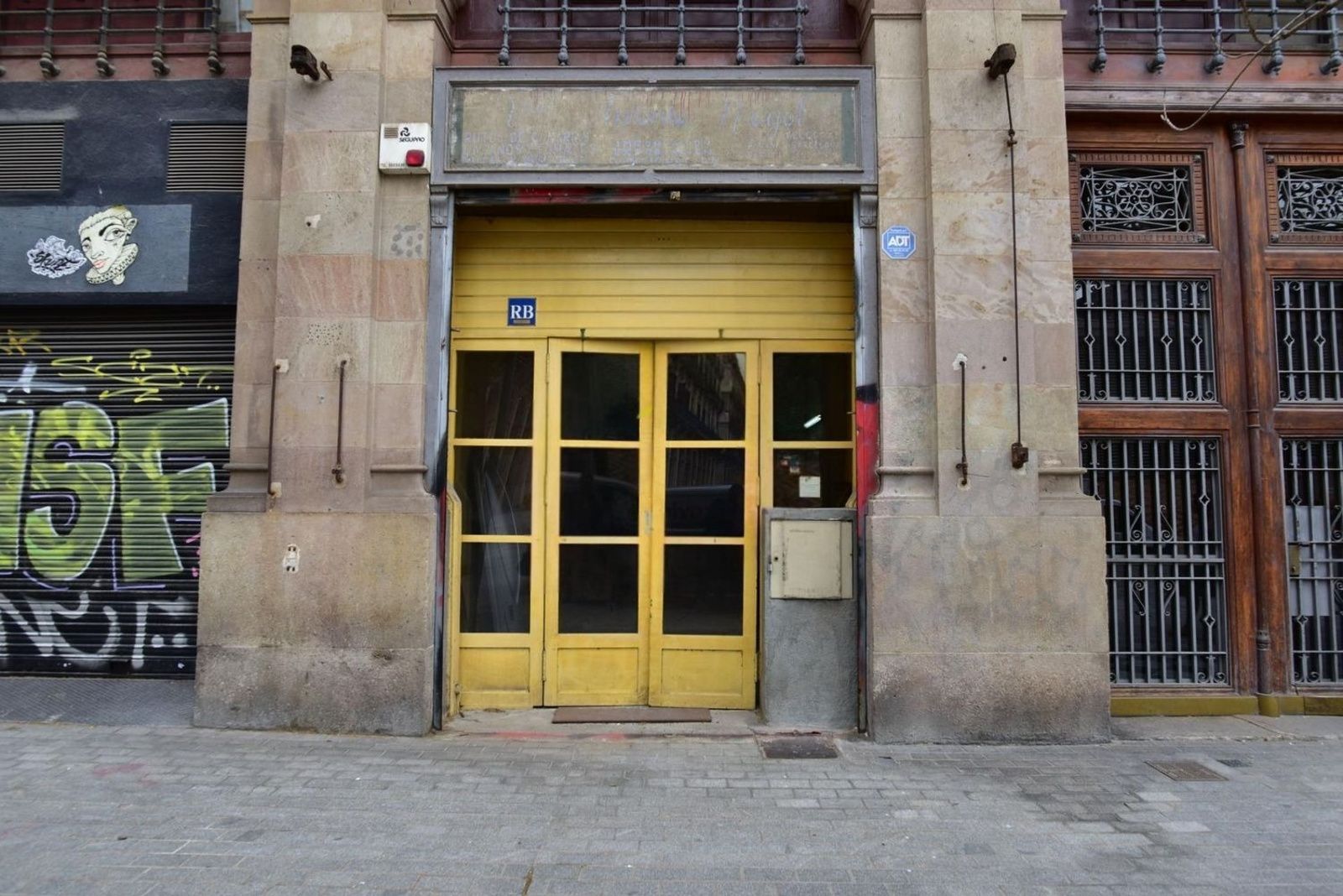 Proprietà commerciale a Barcelona, Spagna 587 mq. N° 184610