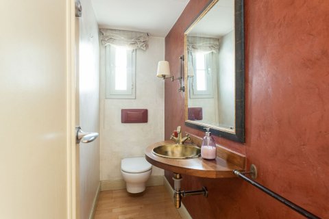 Casa in vendita a Esplugues de Llobregat, Barcelona, Spagna 4 camere da letto, 262 mq. N° 184607 - foto 15