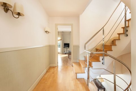 Casa in vendita a Esplugues de Llobregat, Barcelona, Spagna 4 camere da letto, 262 mq. N° 184607 - foto 28