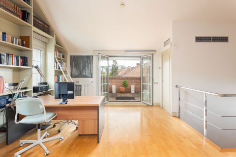 Casa in vendita a Esplugues de Llobregat, Barcelona, Spagna 4 camere da letto, 262 mq. N° 184607 - foto 30