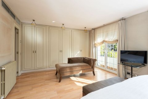 Casa in vendita a Esplugues de Llobregat, Barcelona, Spagna 4 camere da letto, 262 mq. N° 184607 - foto 17